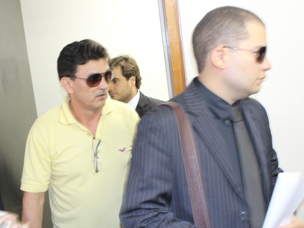 O ex-prefeito Ronaldo Lages em uma das vezes que esteve numa delegacia