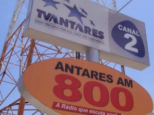 Torre da Rádio e TV Antares do Piauí