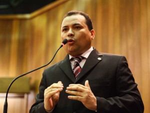 Deputado Evaldo Gomes (PTC)