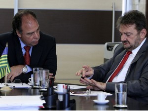 Ministro da Integração, Fernando Bezerra, com o governador Wilson Martins