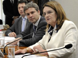 Em audiência em maio de 2013, Graça Foster falou ao Senado Federal sobre a confiança dos investidores na Petrobras