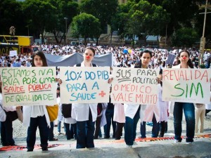 Médicos tomaram o Centro do Rio de Janeiro no início de julho para pedir mais investimentos na saúde e melhores condições de atendimento à população.