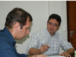 Samuel Rego, do Sindicato dos Médicos, com Marcos Steiner, diretor-geral do Iapep