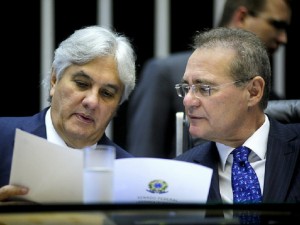 Delcídio Amaral com Renan Calheiros no Senado