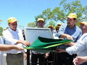 Nesta terça-feira, Wilson Martins iria inaugurar a estrada Floriano-Itaueira, com 102 quilômetros de extensão, mas a agenda foi cancelada