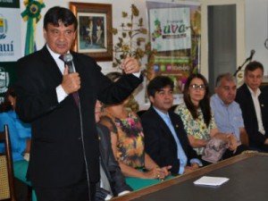 Governador Wellington Dias lança a 5ª Edição do Festival da Uva de São João do Piauí