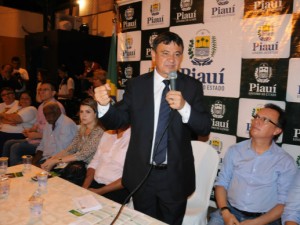 Governador Wellington Dias lançou o Minha Casa Legal do Bela Vista I, em Teresina