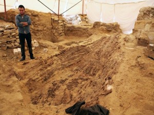 Destroços do barco de 4,5 mil anos descobertos no Egito