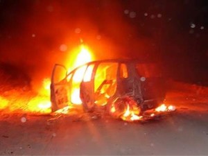 Carro foi incendiado ainda na zona urbana de Assunção