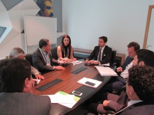 Gestores piauienses se reúnem com representantes do BID em Brasília.