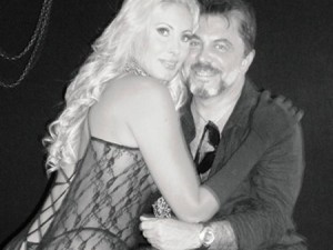 Angela e o marido são prevenidos