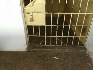 portal da cela da cadeia de Pedro II foi arrebentada