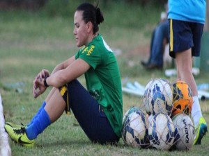 Andreia atualmente defende a camisa do Tiradentes-PI. Time disputa semi do Brasileiro.