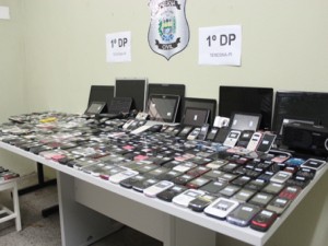 Celulares, tablets e outros equipamentos apreendidos pela Polícia Civil