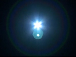 Luzes misteriosas assustam pessoas no interior cearense