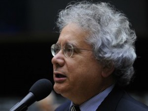 Ex-deputado federal Paulo Delgado