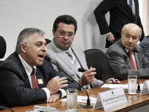 Ex-diretor da Petrobras, Paulo Roberto Costa, depõe na CPI Mista do Congresso