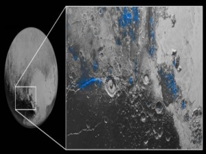 Manchas azuis mostram presença de água congelada em Plutão