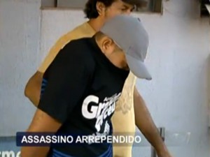 Gilson ao se entregar à Polícia de Goiás