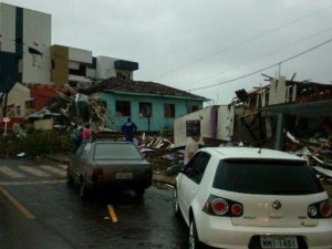 Casas destruídas em Xanxerê, em Santa Catarina