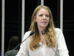 Senadora Vanessa Grazziotin (PCdoB-AM)