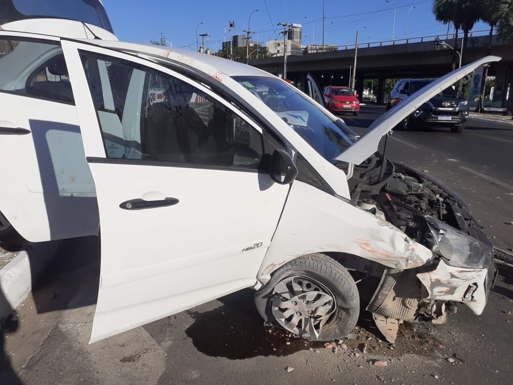 Acidente de trânsito na Avenida Marechal Castelo Branco em Teresina