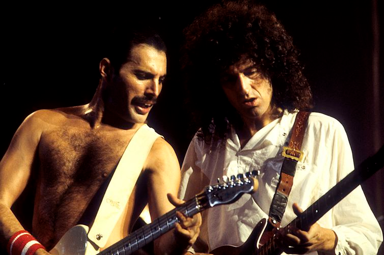 Rudi Keuntje/Imago images/Direitos reservados Freddie Mercury und Brian May von Queen live bei einem Konzert der Works -Tour in der Wembley Arena. London, 07.09.1984