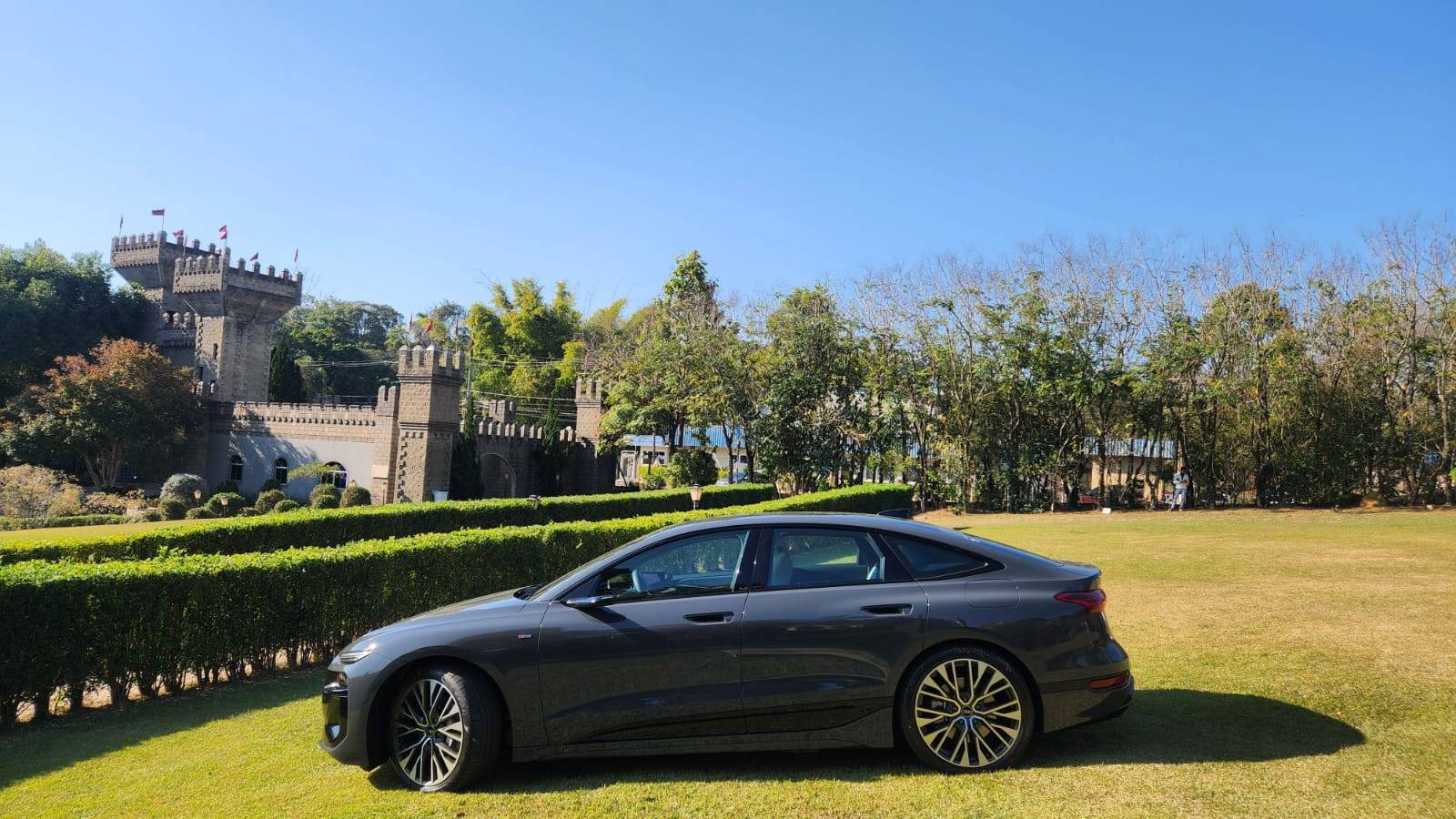 audi-une-luxo-desempenho-e-tecnologia-no-a6-sportback-e-tron-sergio-dias-4_1d8c2a6a5633f68fa1949f57cfd0bf81efe3fdab.jpeg