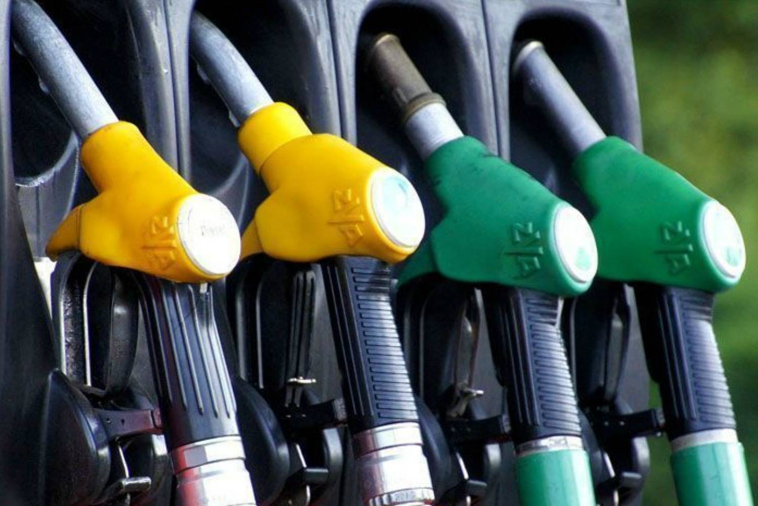 bombas-de-gasolina-e-de-etanol_f093601cc932e49cf41d2d0a126a5e406152c845.jpg