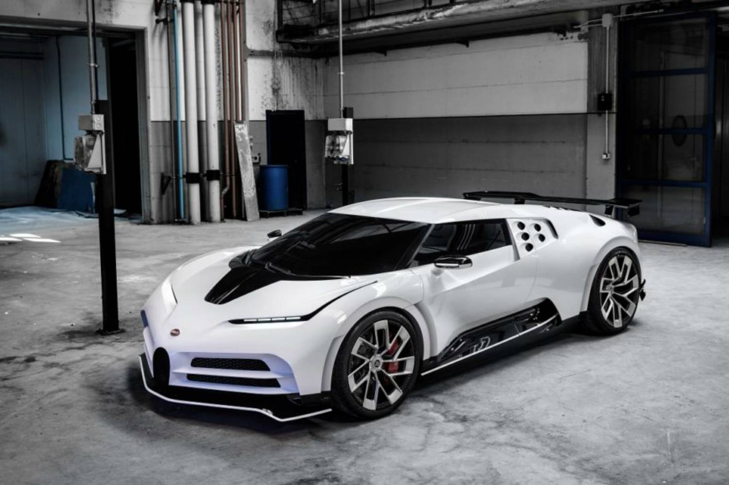 bugatti-cientodieci_8146d10a4812dc700fe8b586075ae3a2da5e7eff.jpg