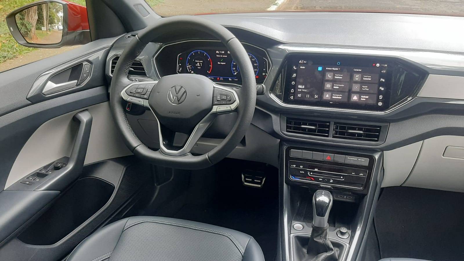 conheca-os-cinco-suvs-compactos-mais-vendidos-no-brasil-em-2023-t-cross-sergio-dias-3_b814eecfac613448a5e1a707a7389447064a9af6.jpeg