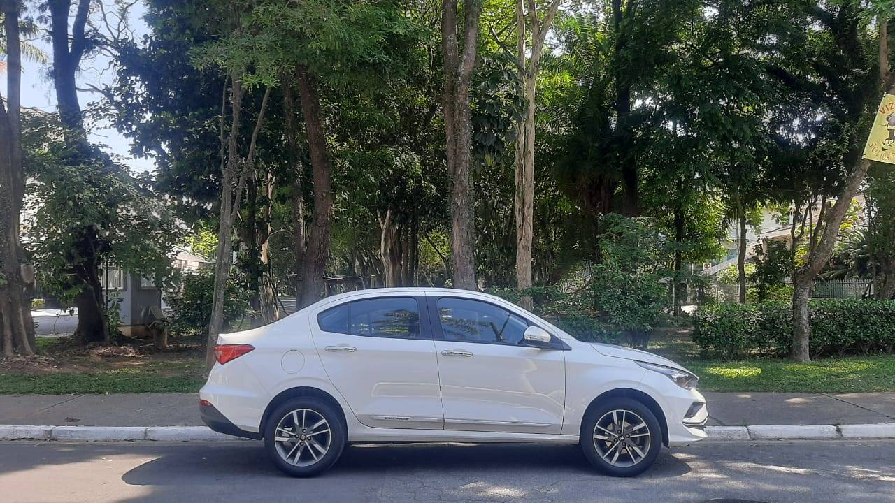 conheca-os-sedas-compactos-que-andamos-em-2023-fiat-cronos-sergio-dias-1_1ccf0d4621fd4b6f966df5a4f8f2cb0e05620449.jpeg