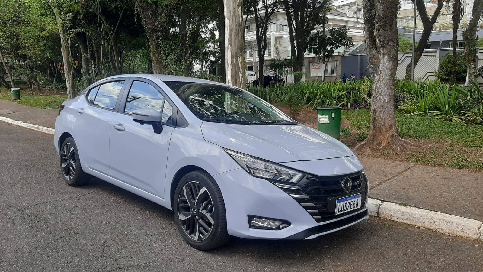 conheca-os-sedas-compactos-que-andamos-em-2023-nissan-versa-sergio-dias-3_bab043efa4a7538e529397dcecb77407e0138fdb.jpeg
