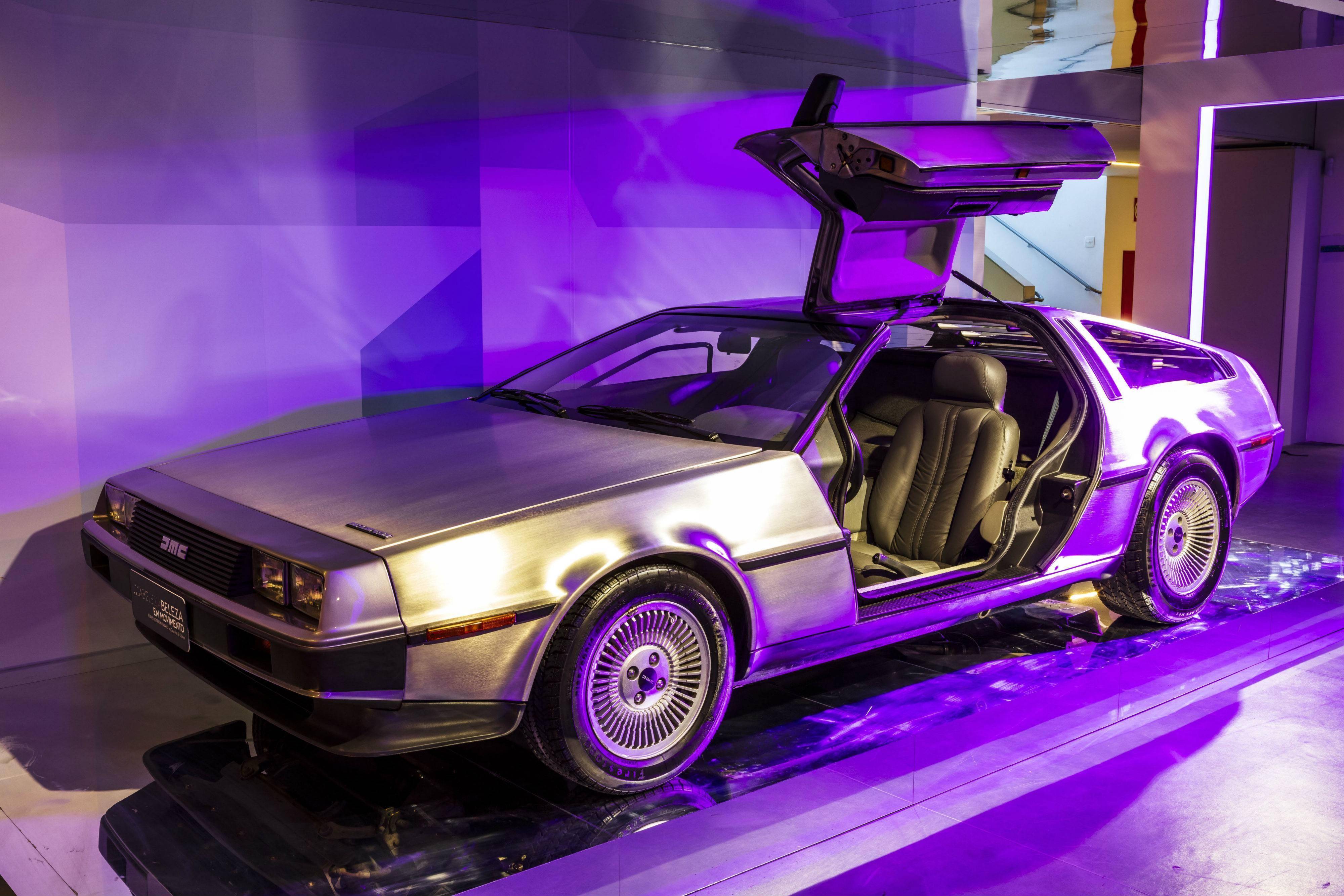 de-lorean-na-mostra_3def72c0de21461f1518a4d85a47130d3a4b3ee5.jpg