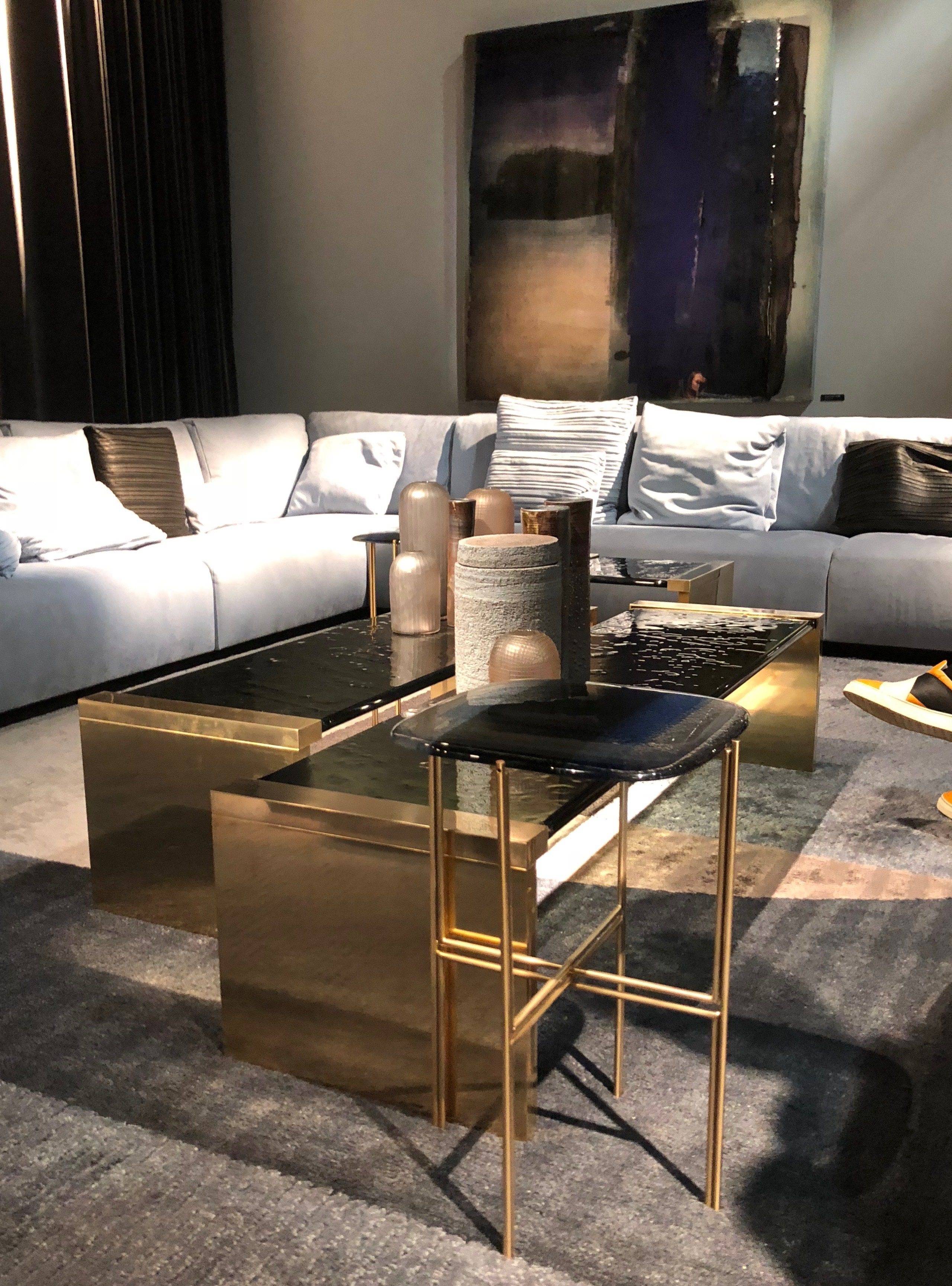 decoracao-com-dourado-05-tendencias-de-decoracao-de-feira-de-milao-boutique-lab_a778906266583fef4ba341d7e96edc4c32255f9c.jpg