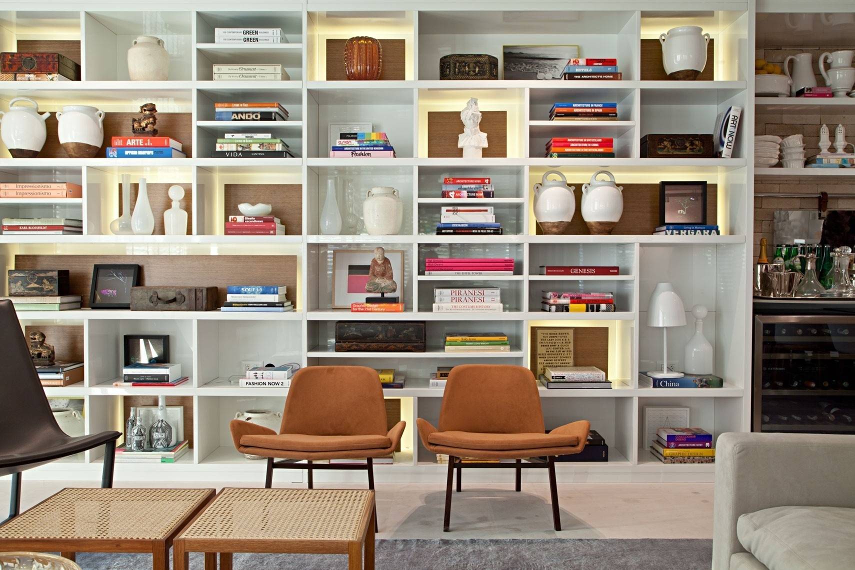 estante-para-sala_5b9c0031d515ec74301bfad339cc66364656f251.jpg