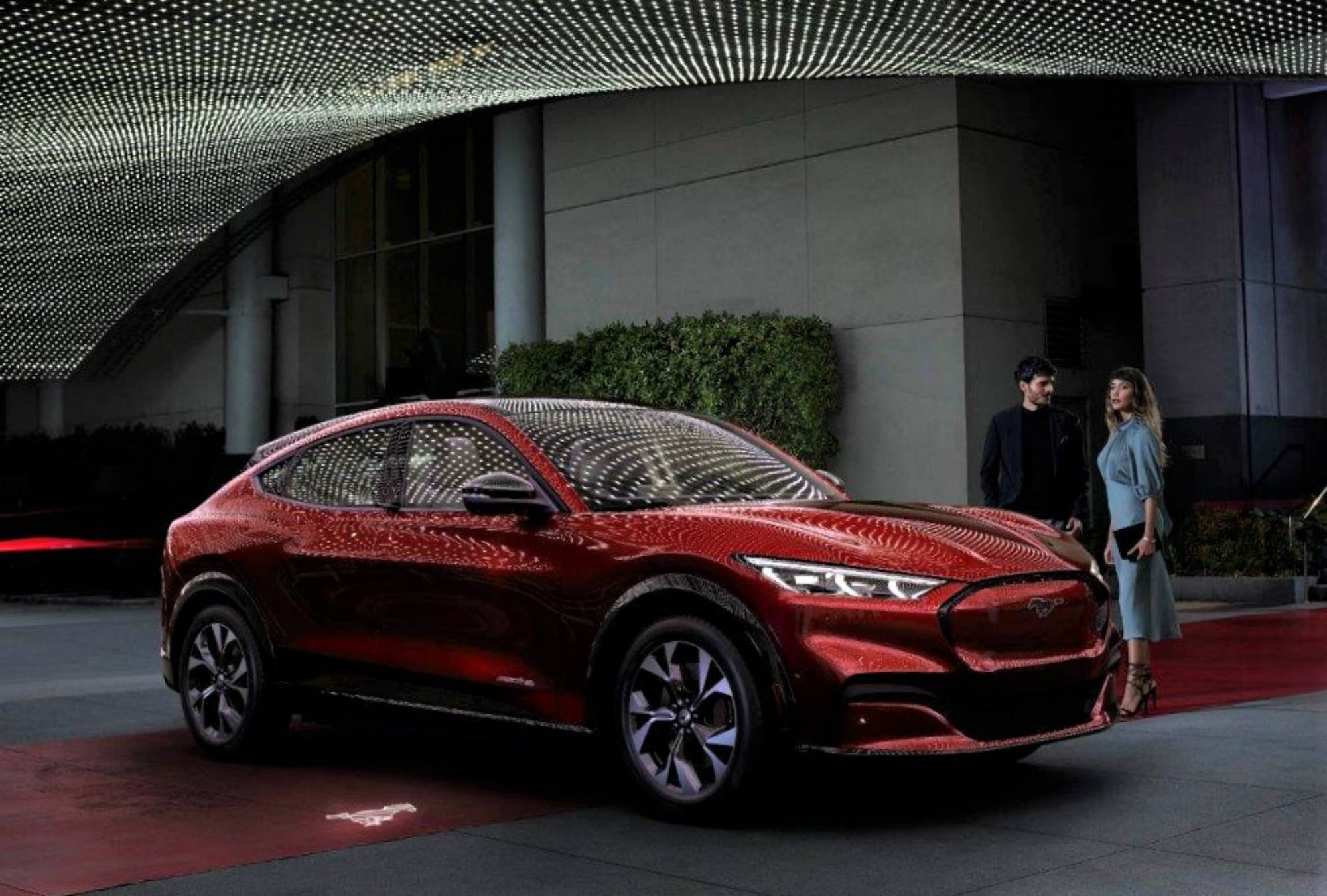 ford-mustang-mach-e-2_0621a7b28c9d7b81966c0264444d49c3f386e63b.jpg