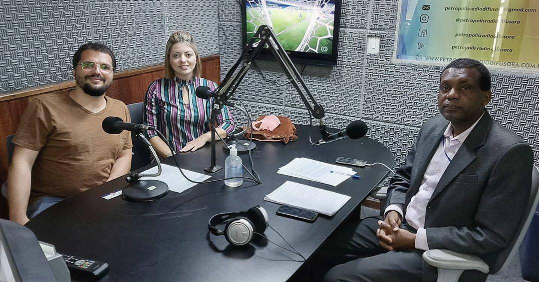 francisco-e-jessica-idealizadores-em-entrevista-a-radio-difusora-de-petropolis_98a88e8962be076016d1284f953746c131d22978.jpeg