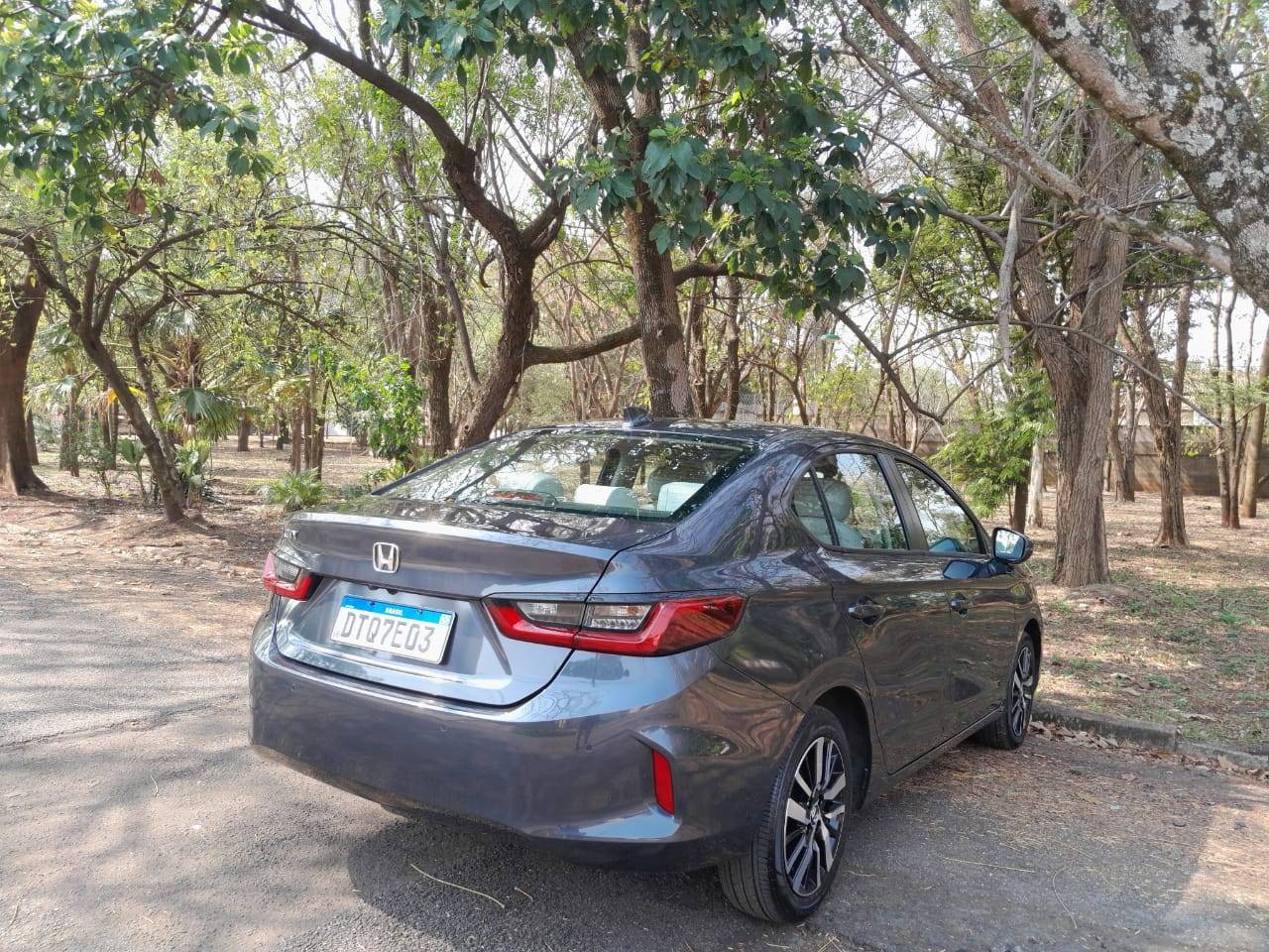 honda-city-sedan-segue-sem-opcao-de-motor-turbo-mateus-dias-6_056df96e3c6cacbe061aabce68886f8c7ad7b3fc.jpeg