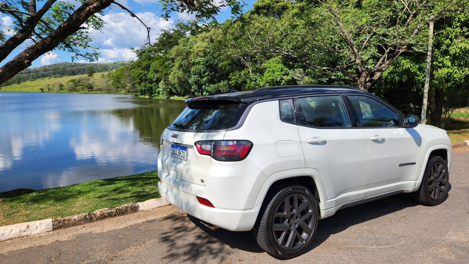 jeep-compass-se-reorganiza-e-mantem-disputa-direta-no-segmento-de-suvs-medios-sergio-dias-25_6de7705bcafaaad7fcc170919640202da56c32f7.jpeg