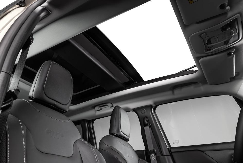 jeep-renegade-chega-com-sete-versoes-na-linha-2025-divulgacao-10_283f9f98a0b8c004c4a77c541ab5e7d570132c67.jpg