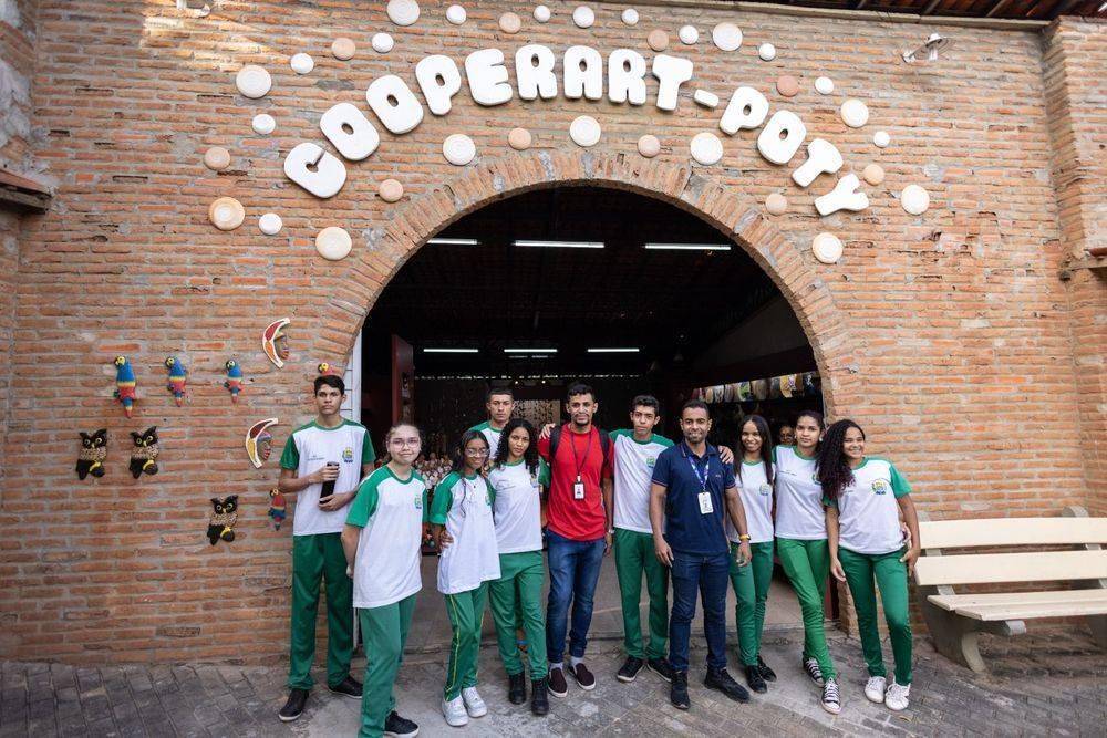 large-cooperart-poty-10-7450fe68e9_3b91e1076ea6184d07fb1bf943de07df643d67c9.jpeg