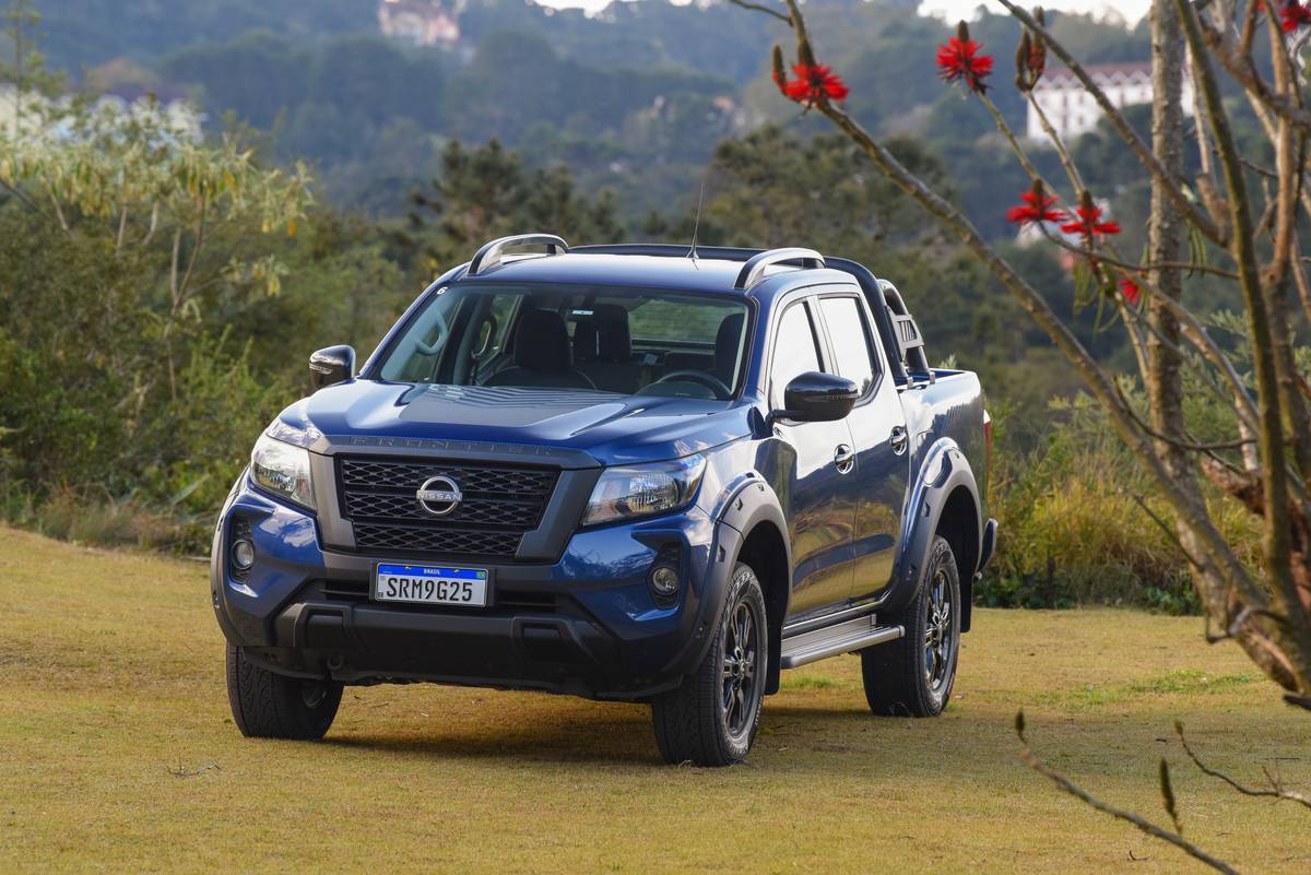 nissan-frontier-attack-nissan-oferece-confianca-no-asfalto-ou-no-off-road-divulgacao-2_586c9d06f5b9c0ce611d5dc7d04a0a0e88181156.jpg