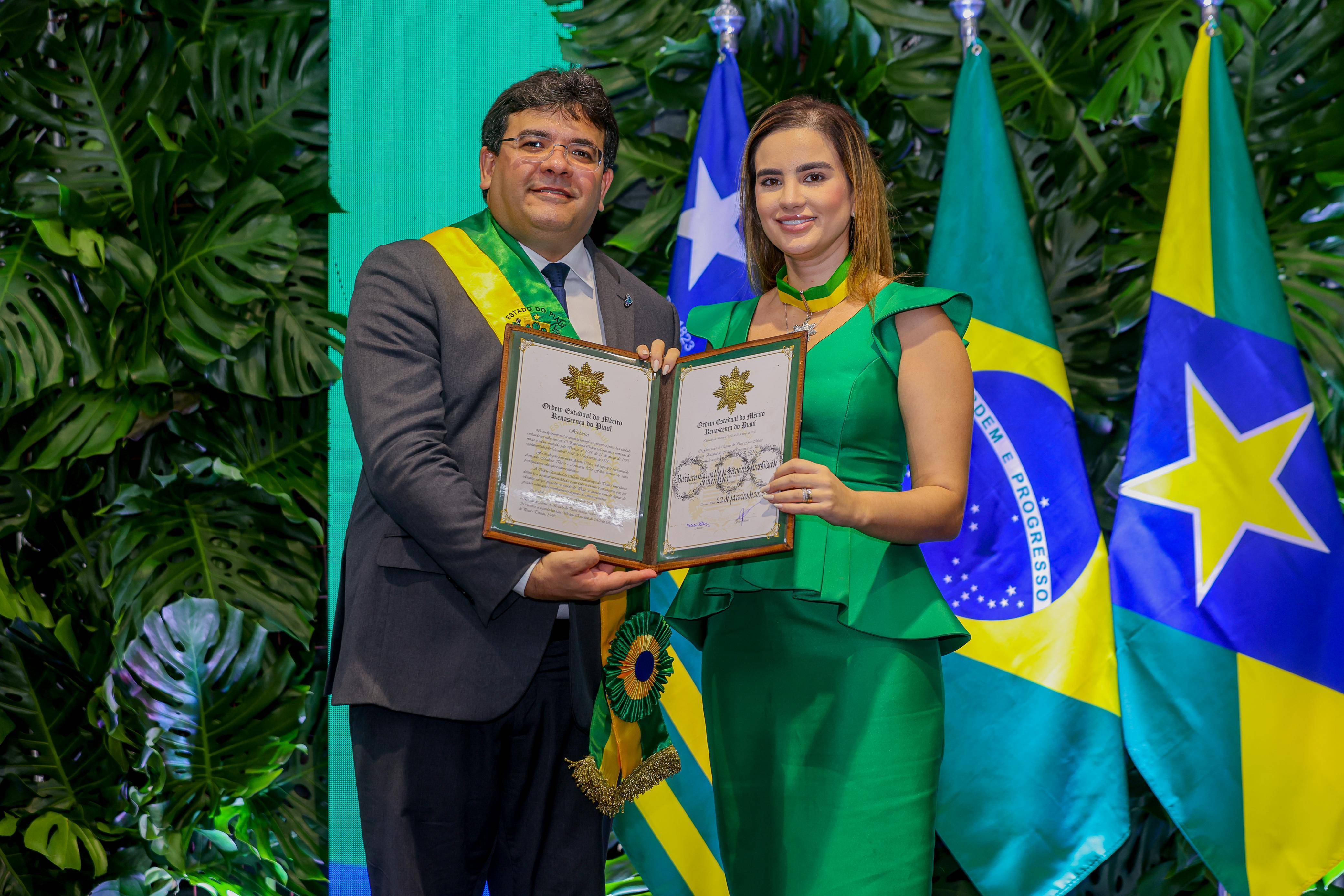 outorga-da-ordem-estadual-do-merito-renascenca-do-piaui-piracuruca23_a5956d194297f9d095405dc469595b16598e690c.jpeg