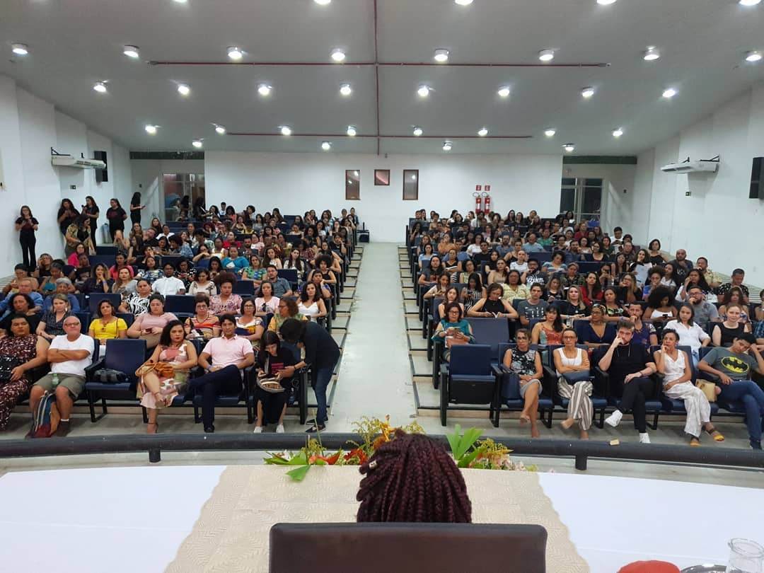 palestra-com-djamila-ribeiro-em-campus-da-ufpi-de-phb_73e56450362d03b2184f56ba340d85098a267573.jpg