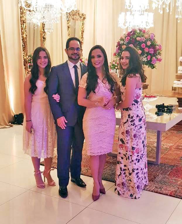 rogers-ramon-e-familia_59d9df939355972d1e74ebbcb4975efba9a1e42e.jpg