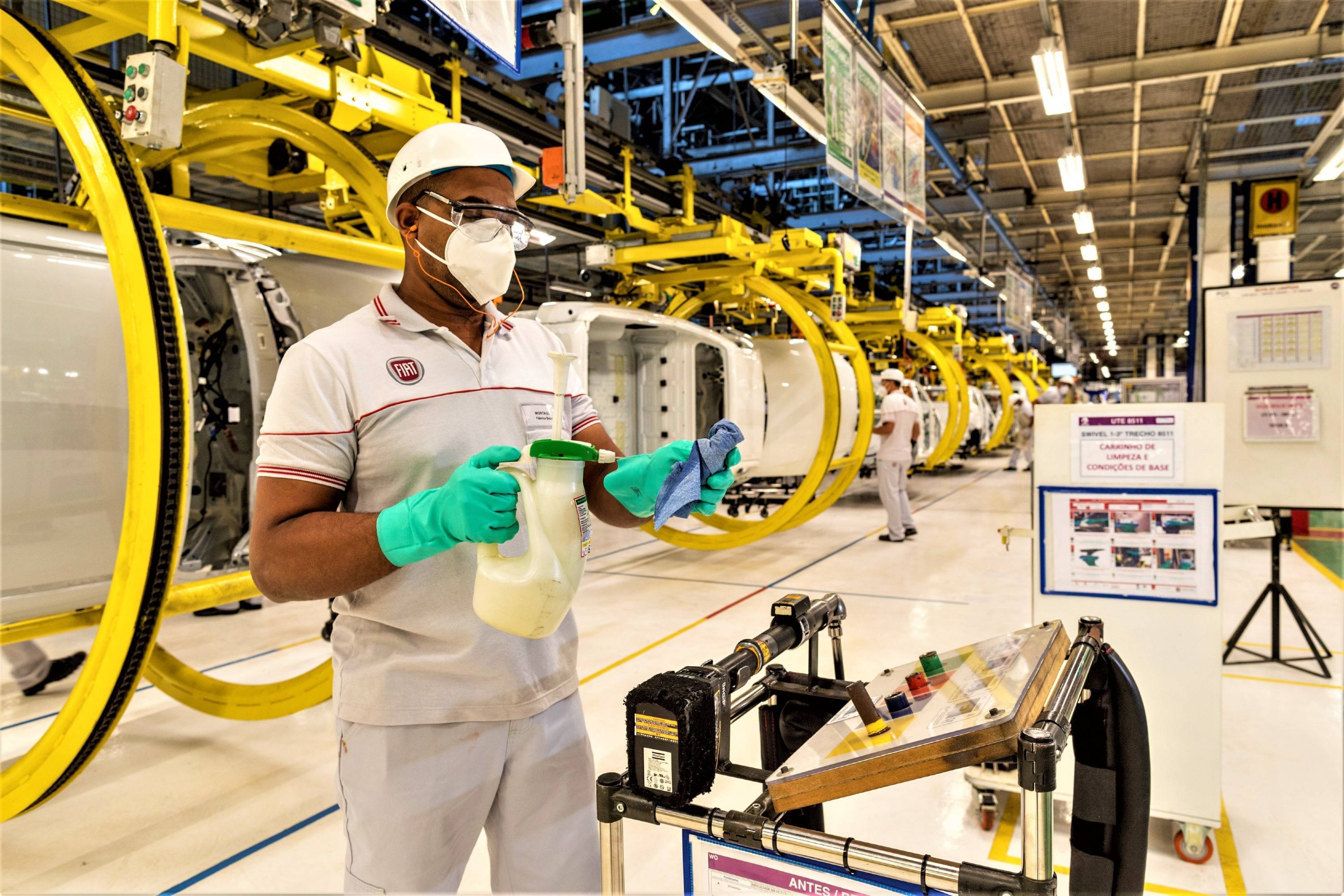 volta-da-producao-nas-fabricas-da-fca_37fd87a5ae746ea7924695ada351f8ed22406062.jpg