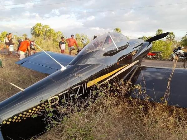 Avião de pequeno porte faz pouso forçado em União