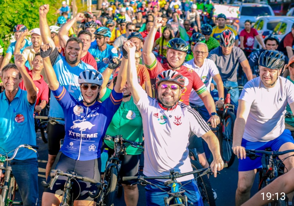 Fábio Novo lidera bicicletaço na zona Norte de Teresina