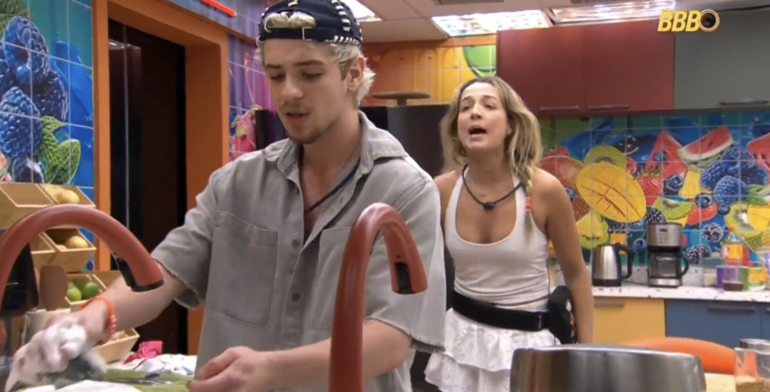 Samira surta com Juliano Floss